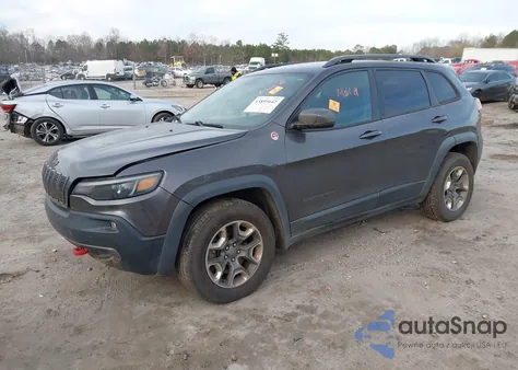 2019 Jeep Cherokee Trailhawk 4X4 z USA, uszkodzony, nr VIN 1C4PJMBX8KD210547